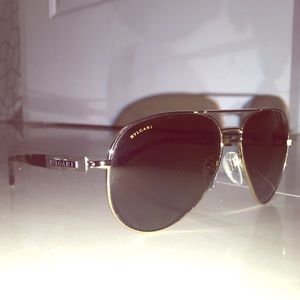 BVLGARI SUNGLASSES 150$ OBO