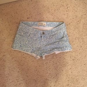 Kids size 14 shorts with paisley detail!