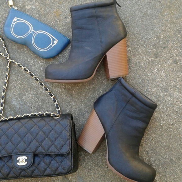 Elle Shoes - Black vegan leather chunky booties