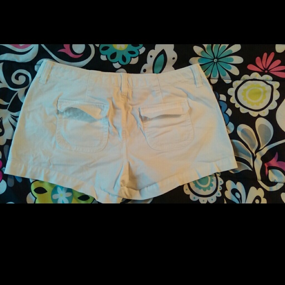 Old Navy Khaki shorts - Picture 2 of 3