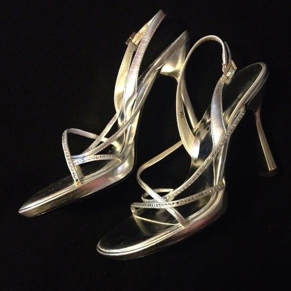 Silver Torta Caliente heels