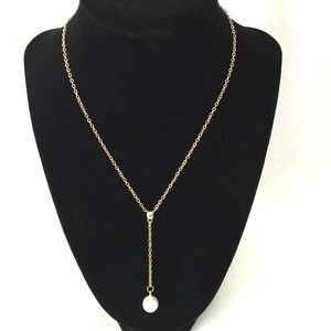 Single Pearl - Gold Chain Necklace.