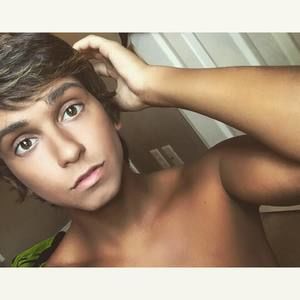 Meet your Posher, Hunter