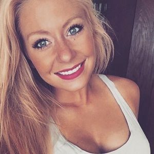 Meet your Posher, Angie