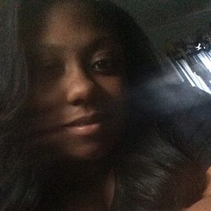 Meet your Posher, Aneasa