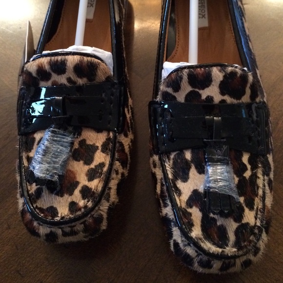 NWT GEOX CALFSKIN LOAFERS- PRICE DROP FOR FALL!! - Picture 2 of 4