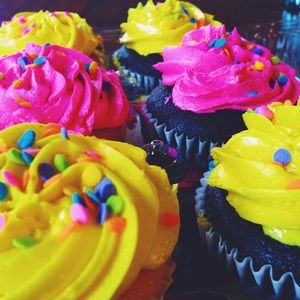 Meet your Posher, Holly