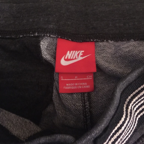 Nike track pants - Picture 4 of 4