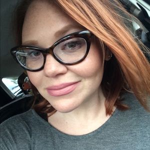 Meet your Posher, Abby