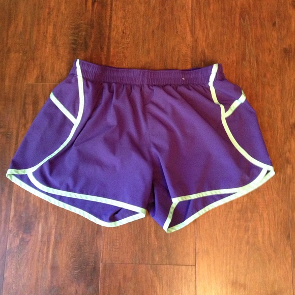 Gap fit shorts
