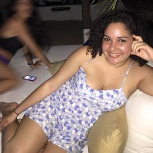 Meet your Posher, Leticia