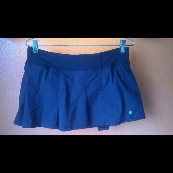 ON SALE LULU ****Black and Grey Lululemon Skort