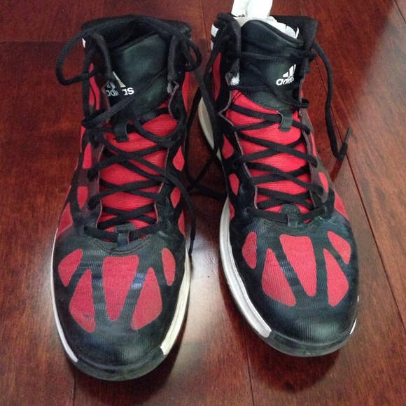 Make Adidas basketball shoe