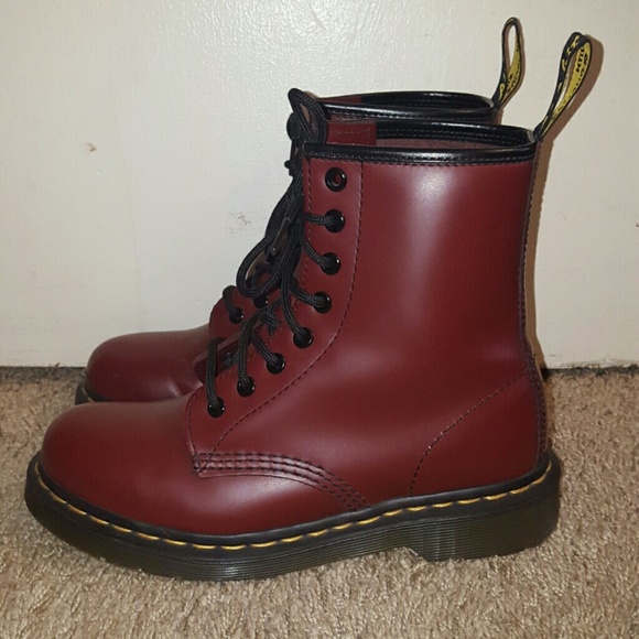 -SOLD- Dr. Martens - Picture 2 of 4