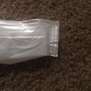 Meet your Posher, Christia