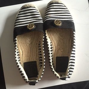💰SOLD💰Tory burch Slip On Shoes