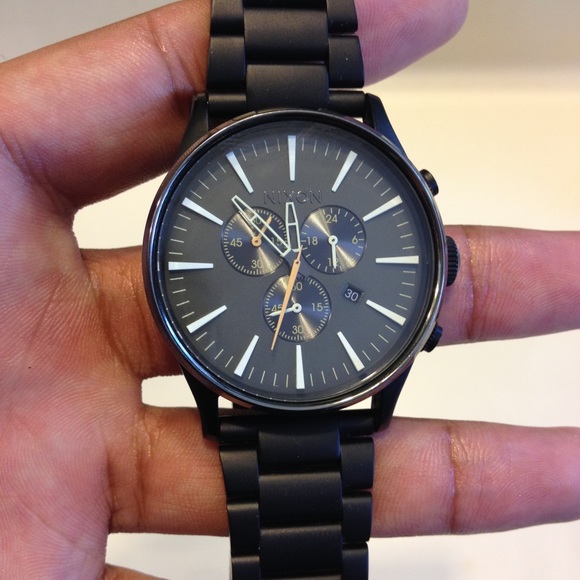 Nixon sentry chrono watch
