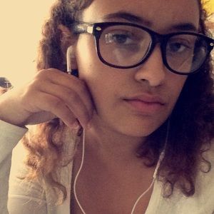 Meet your Posher, Natiezia