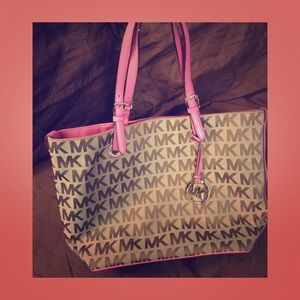 Pink & Tan Michael Kors Bag 💕