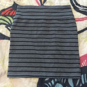 Grey & Black striped pencil skirt • Cotton On