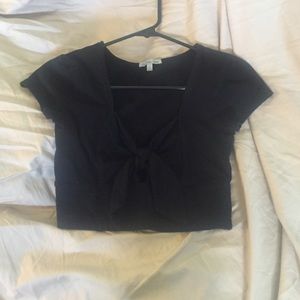 Black crop top 🎀