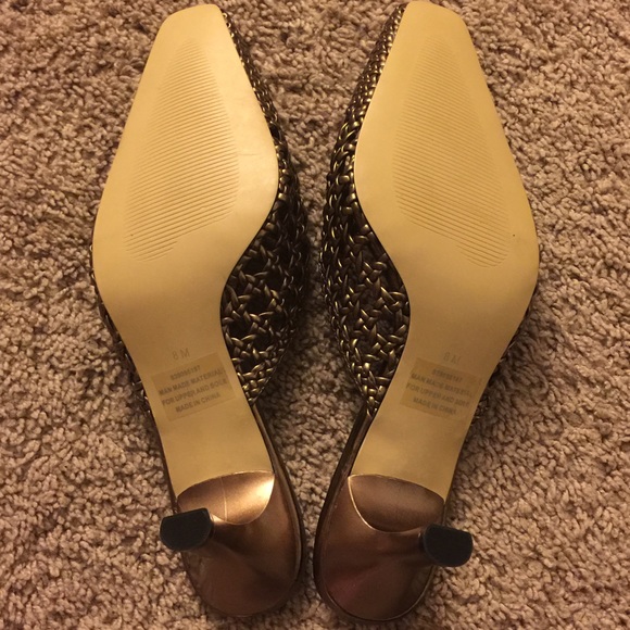 Sandals - Picture 2 of 3