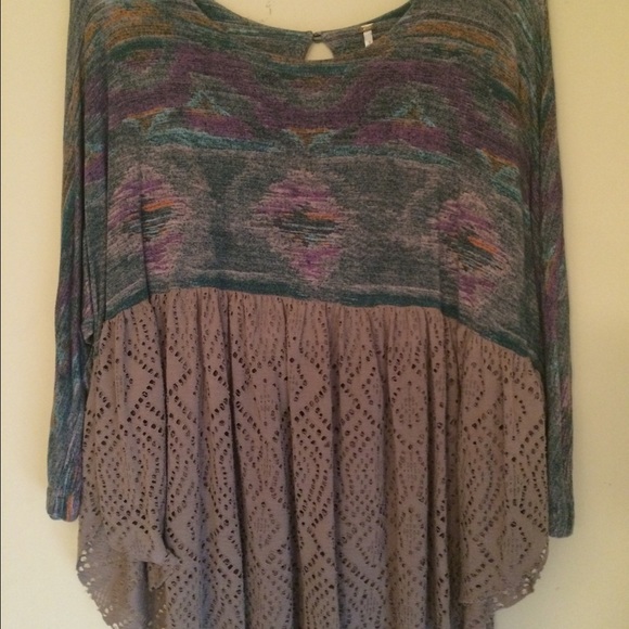 Free People quarter sleeve top.