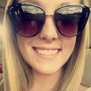 Meet your Posher, Cailie