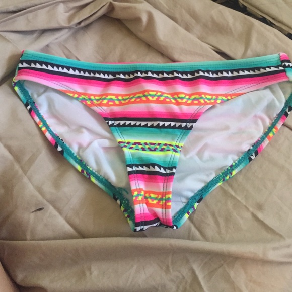 Op bikini bottoms✨