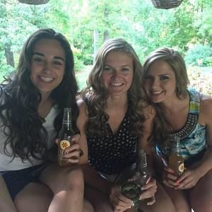 Meet your Posher, Danielle