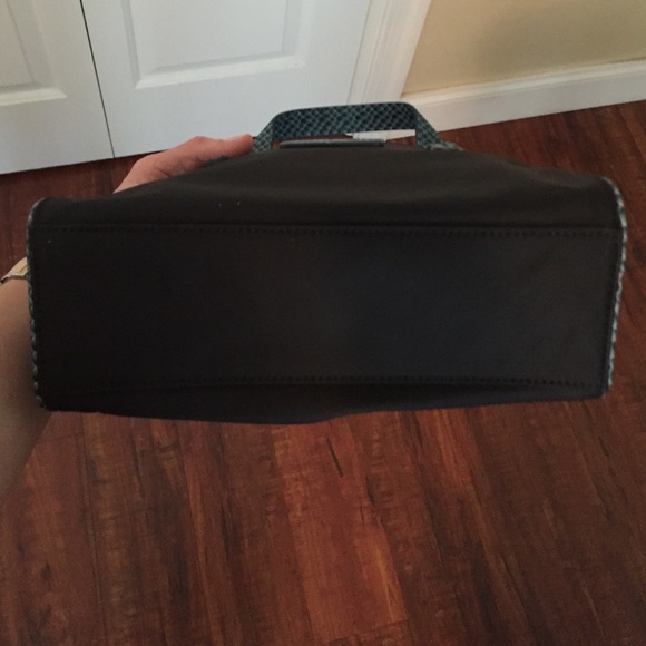 Bundled Kate Spade navy small bag nylon faux snake - Picture 3 of 3