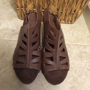 Nine West wedge sandals size 7.5