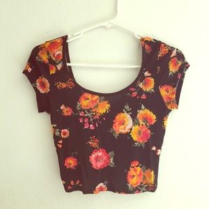 FLORAL CROP TOP