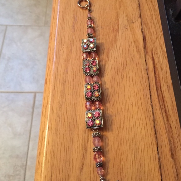 Pink bracelet - Picture 2 of 4