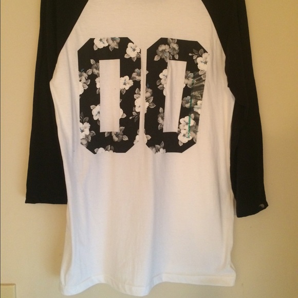Baseball tee.