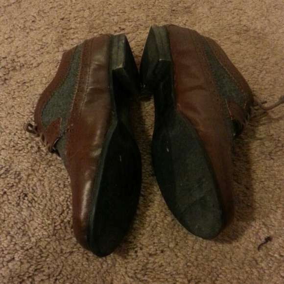 Shoes - Picture 3 of 3