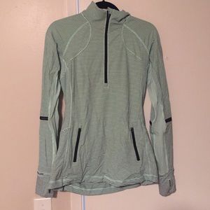 Lululemon Quarter Zip Pullover (Size 8)