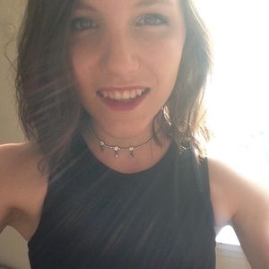 Meet your Posher, Alyssa