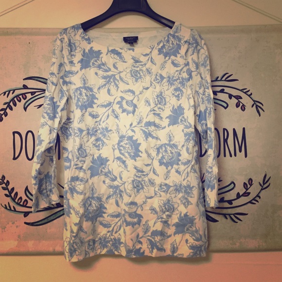 Quarter Sleeve Pullover Sweater