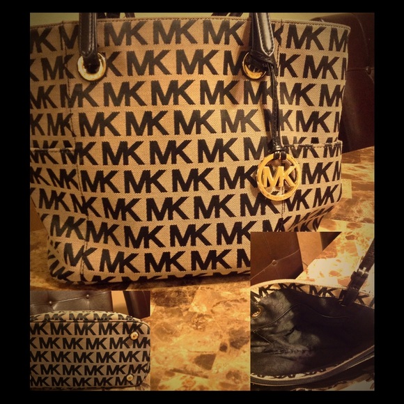 MK Purse