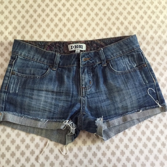 Forever 21 Heritage 81 rolled jeans shorts