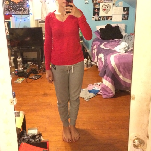 cute v-neck red long sleeve shirt from old navy