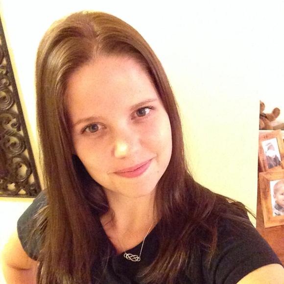 Meet your Posher, Kristen - Picture 1 of 1