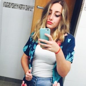 Meet your Posher, Melissa