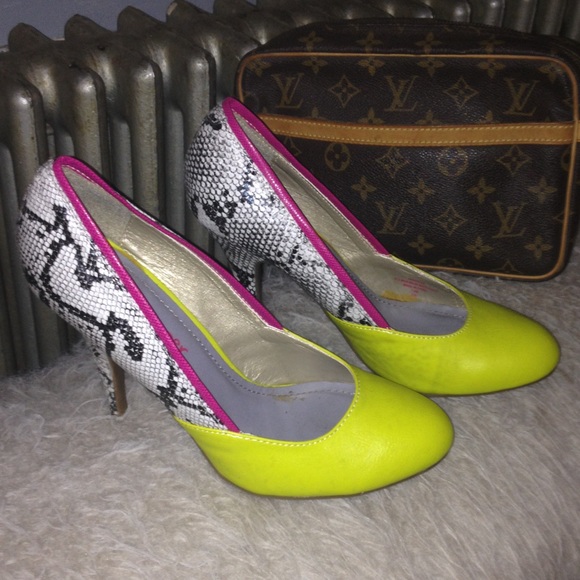 Pink & pepper heels 👠