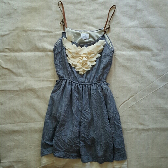 🚫SOLD🚫 🎀2 for 10 Sale 🎀 Flirty chambray dress - Picture 3 of 4