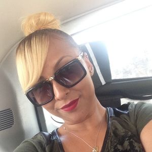 Meet your Posher, Samantha