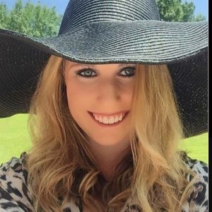 Meet your Posher, Chelsey