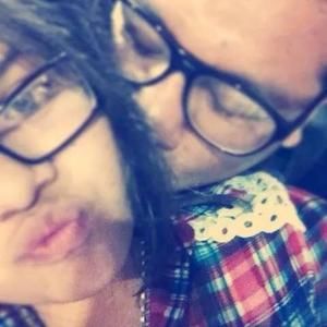 Meet your Posher, Larissa