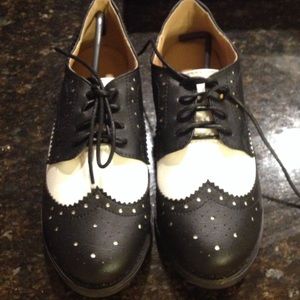 NWOT Black/White Shoes